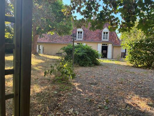 Maison à vendre 125 000 € 5 pièces 3 chambres 152 m² 1 683 m² de terrain Neuvy-Saint-Sépulchre 36230
