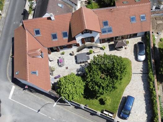 Villa à vendre 695 000 € 9 pièces 4 chambres 350 m² Leclerc-Centre Ouest Brie-Comte-Robert 77170