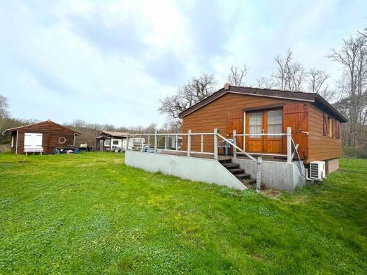 Chalet à vendre 137 000 € 3 pièces 2 chambres 44 m² 1 026 m² de terrain Grayan-et-l'Hôpital 33590