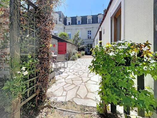 Appartement à vendre 171 900 € 3 pièces 2 chambres 49 m² RDC Centre Angers 49100
