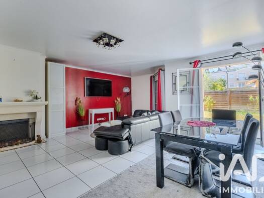 Maison à vendre 659 000 € 6 pièces 5 chambres 119 m² 185 m² de terrain Champignon-Vignes Blanches-La Plaine Carrières-sur-Seine 78420