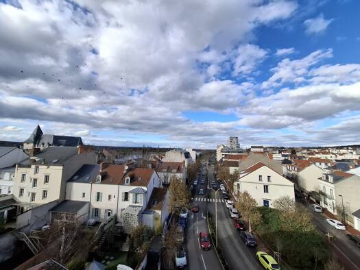 Appartement à louer 380 € 1 pièce 26,6 m² Étage 5/5 Vichy 03200