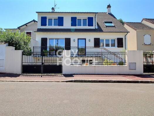 Maison à vendre 975 000 € 6 pièces 4 chambres 165 m² 291 m² de terrain Velizy Bas-Centre Nord Vélizy-Villacoublay 78140