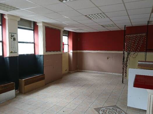 Local commercial à vendre 87 000 € 113 m² de surface de vente Caserne Brive-la-Gaillarde 19100