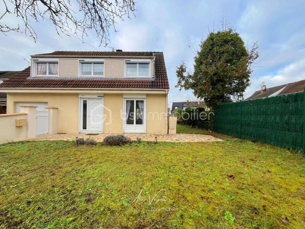 Maison à vendre, 104m², SAINT GERMAIN SUR MORIN