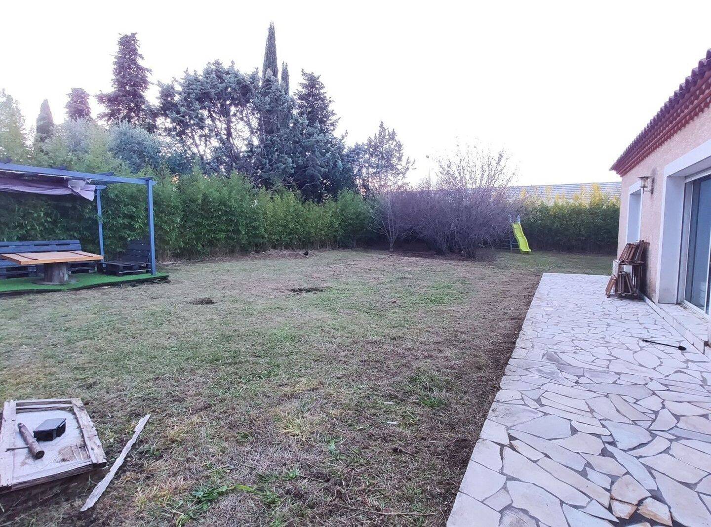 Maison de 197,58 m² avec jardin et garage — 6