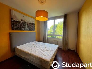 Appartement à louer 350 € 6 pièces 1 chambre 95 m² 3ème étage Bois du château-Le Rouho Lorient 56100