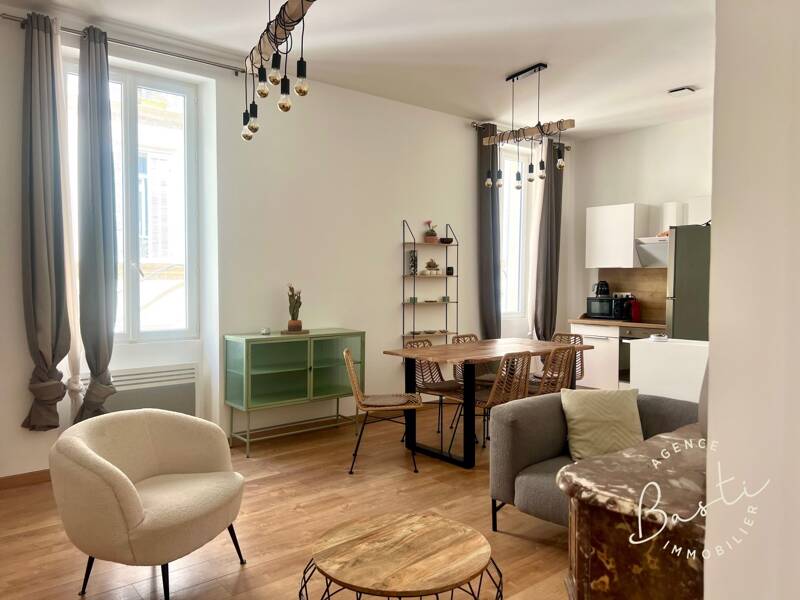 Maison à louer, 68m², MARSEILLE 1ER