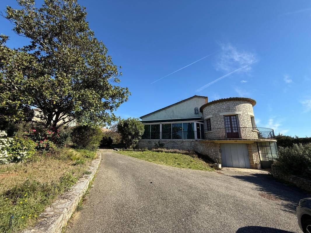 Maison à vendre, 135m², VALLON PONT D'ARC