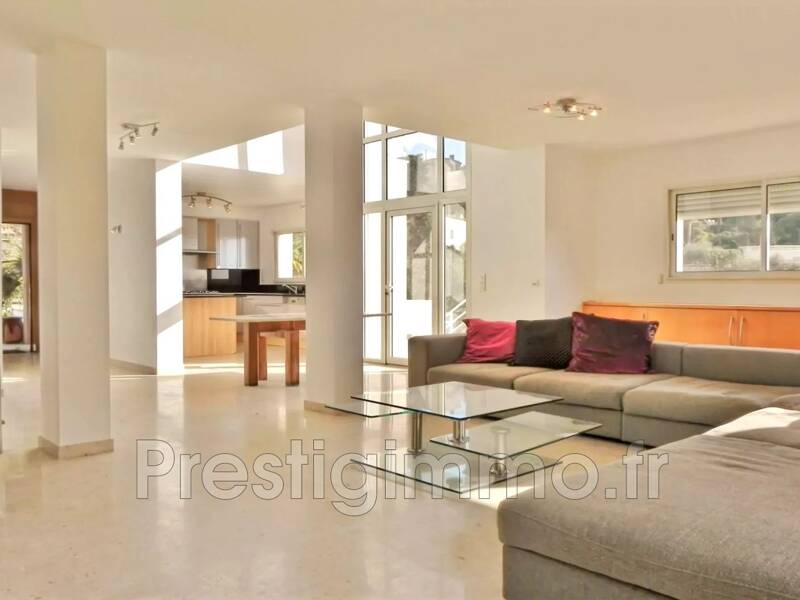 Maison à louer, 150m², LE CANNET