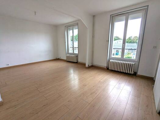Duplex à vendre 149 500 € 3 pièces 2 chambres 71 m² Étage 1/2 Vieux Persan Persan 95340