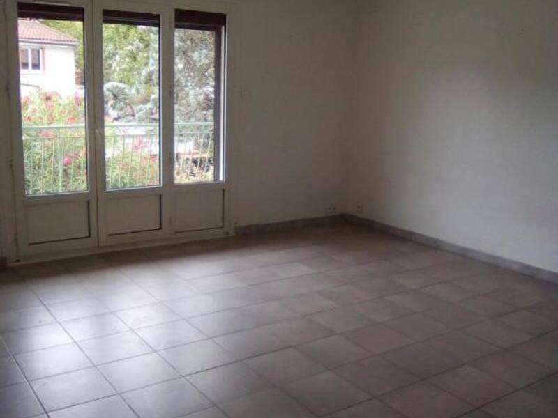 Maison à louer, 90m², SAINT JULIEN LES ROSIERS