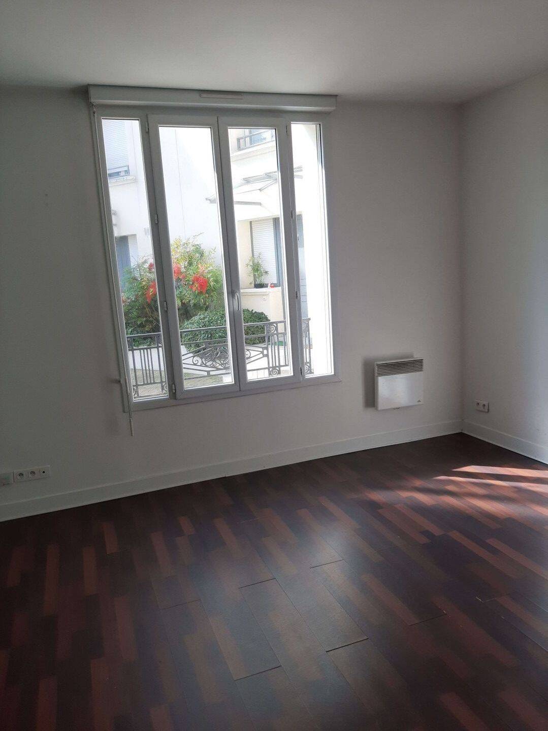 Maison à louer, 27m², SAINT MAUR DES FOSSES