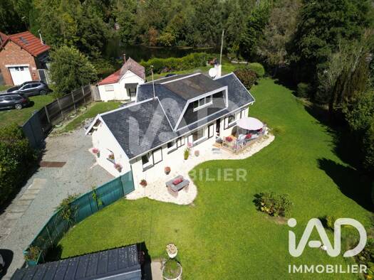 Maison à vendre 172 000 € 4 pièces 2 chambres 84 m² 490 m² de terrain La Neuville-lès-Bray 80340