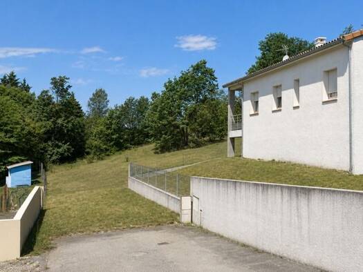 Terrain constructible à vendre 45 000 € 1 309 m² de terrain Belpech 11420
