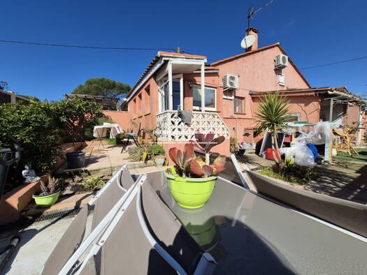 Maison en viager occupé Bouquet 129 000 € 5 pièces 3 chambres 74 m² 200 m² de terrain Roquebrune-sur-Argens 83520