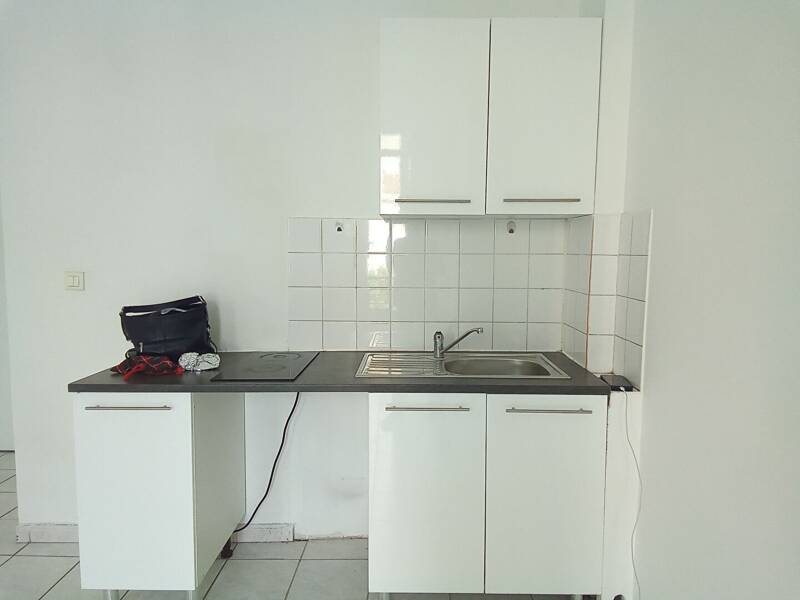 Maison à louer, 45m², MARSEILLE 5E