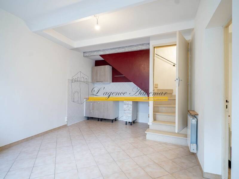 Maison à louer, 66m², GRIGNAN