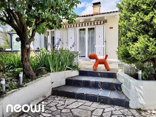 Maison de ville à vendre 299 000 € 6 pièces 4 chambres 152 m² 1 026 m² de terrain Tronquieres Aurillac 15000