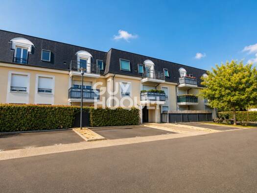 Appartement à vendre 187 000 € 3 pièces 2 chambres 60,61 m² Étage 2/2 Leclerc-Centre Ouest Brie-Comte-Robert 77170