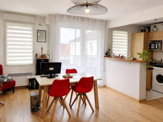 Appartement à vendre 137 000 € 2 pièces 1 chambre 45 m² Étage 2/2 Ronville Arras 62000