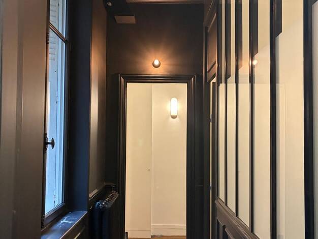 Local d'activités à vendre 439 000 € 40 m² d'espace de stockage Chaillot Paris 16ème arrondissement 75016