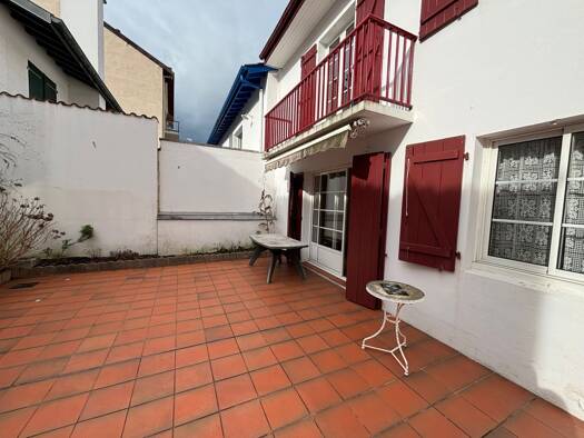 Maison à louer 1 138 € 4 pièces 3 chambres 85,2 m² Urdazuri Saint-Jean-de-Luz 64500