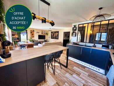 Maison de plain-pied à vendre 354 000 € 4 pièces 3 chambres 94 m² 822 m² de terrain Montfort-sur-Argens 83570