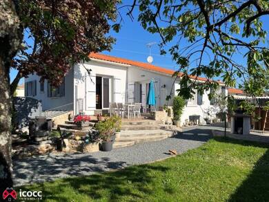 Maison à vendre 252 000 € 7 pièces 4 chambres 120 m² 600 m² de terrain Nord Est Luçon 85400