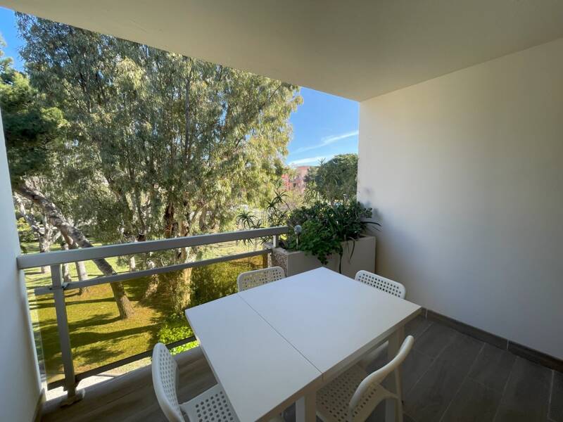 Maison à louer, 20m², BORMES LES MIMOSAS