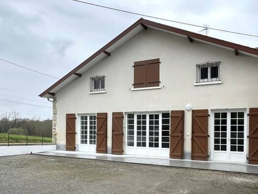 Maison à louer 1 100 € 4 pièces 3 chambres 119,4 m² Pey 40300