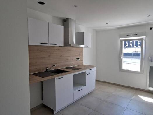 Appartement à louer 600 € 2 pièces 1 chambre 27 m² Étage 1/1 Gorges 44190