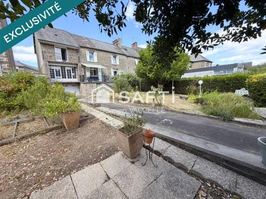 Maison à vendre 163 900 € 6 pièces 3 chambres 160 m² 858 m² de terrain Gorron 53120