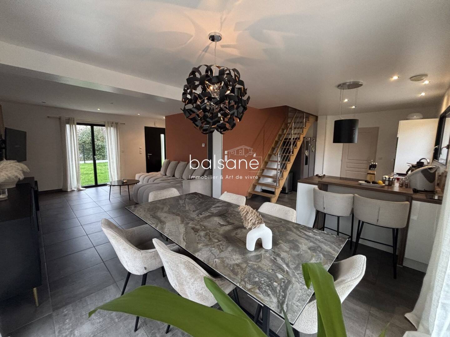 Maison à vendre, 122m², SAINT JEAN DU CARDONNAY