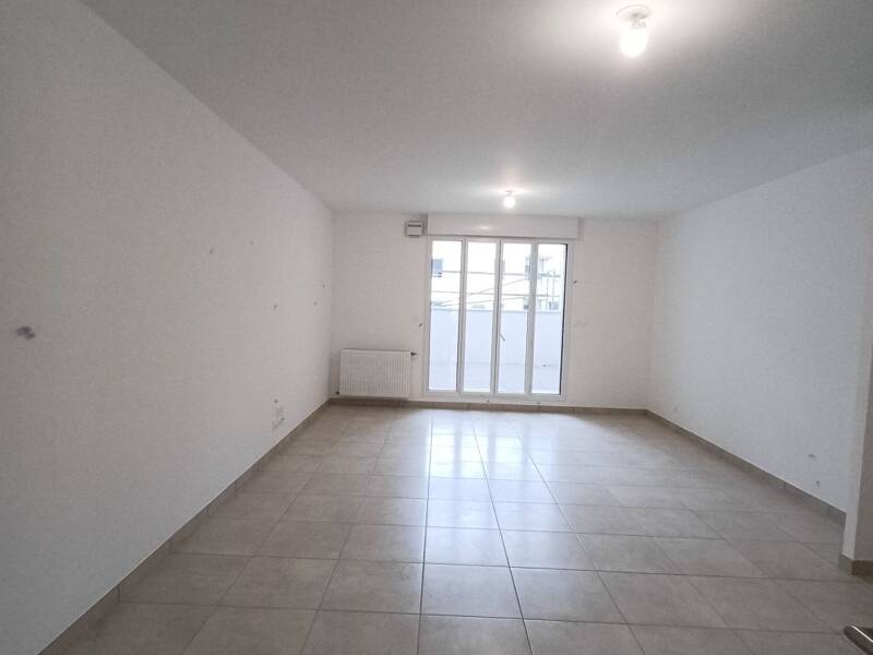 Maison à louer, 77m², LYON 8E