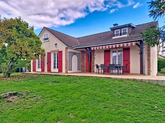 Maison à vendre 220 000 € 5 pièces 4 chambres 95 m² 1 000 m² de terrain Aviron 27930