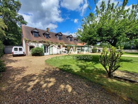Maison à vendre 388 000 € 8 pièces 5 chambres 260 m² 17 432 m² de terrain Brou 28160