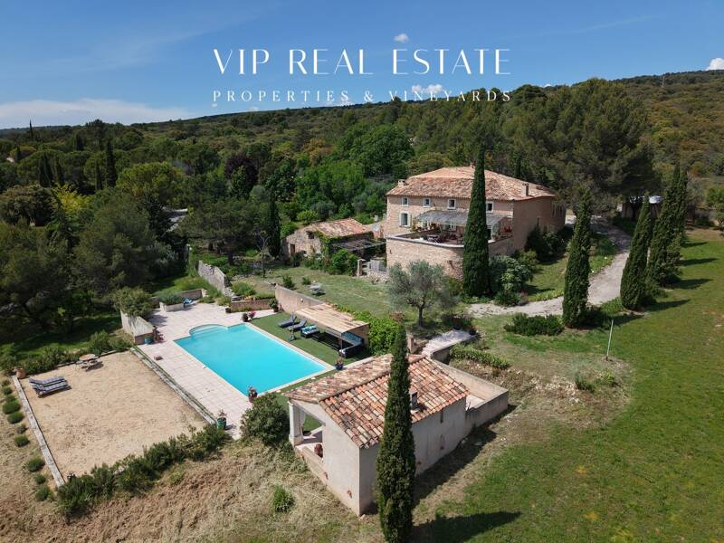 Maison à vendre, 335m², SAINT SATURNIN LES APT