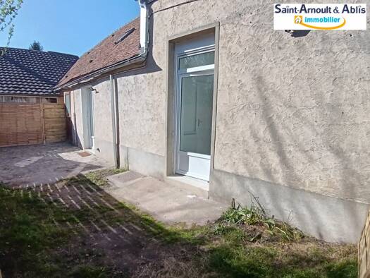 Maison à louer 995 € 3 pièces 3 chambres 61,6 m² 30 m² de terrain Ouest Saint-Arnoult-en-Yvelines 78730