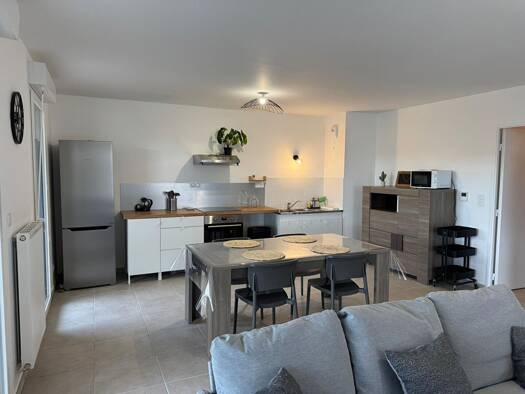 Appartement à louer 850 € 3 pièces 2 chambres 72,58 m² 1er étage Méons-Le Soleil Saint-Étienne 42100