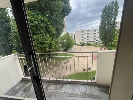 Appartement à vendre 182 000 € 4 pièces 3 chambres 69,7 m² Étage 1/4 Les Grands Coteaux Gagny 93220