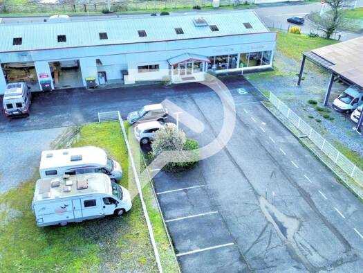 Local commercial à vendre 630 000 € 629 m² de surface de vente Artix 64170