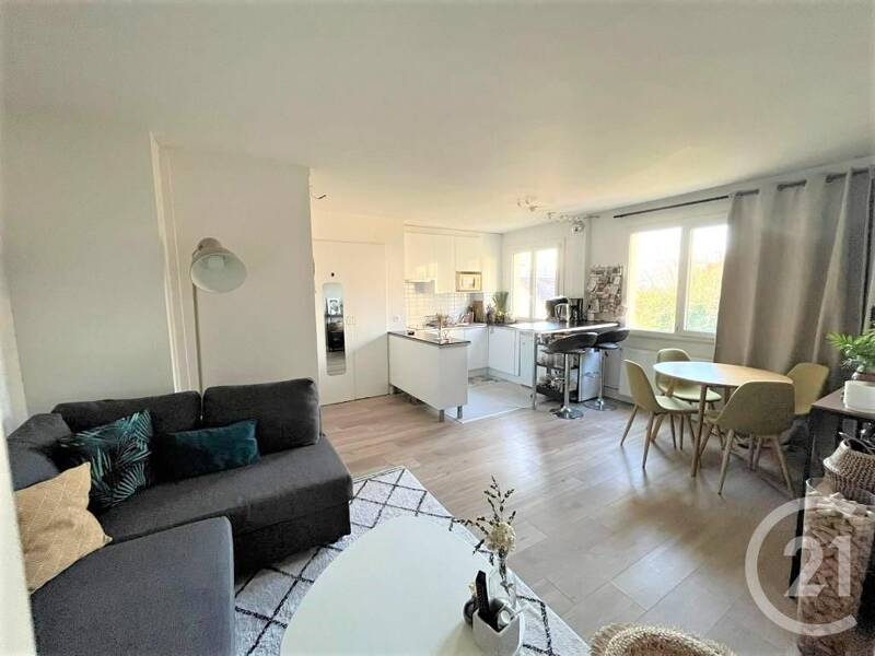 Maison à louer, 40m², SAINT MAUR DES FOSSES