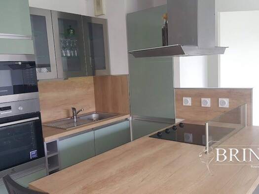 Appartement à vendre 206 700 € 2 pièces 1 chambre 41,9 m² RDC Bayonne 64100