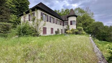 Maison à vendre 730 000 € 7 pièces 5 chambres 258 m² 9 689 m² de terrain Velars-sur-Ouche 21370