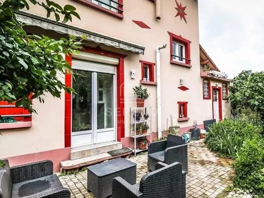 Maison à louer 1 150 € 4 pièces 3 chambres 89 m² 219 m² de terrain Noisy-le-Sec 93130