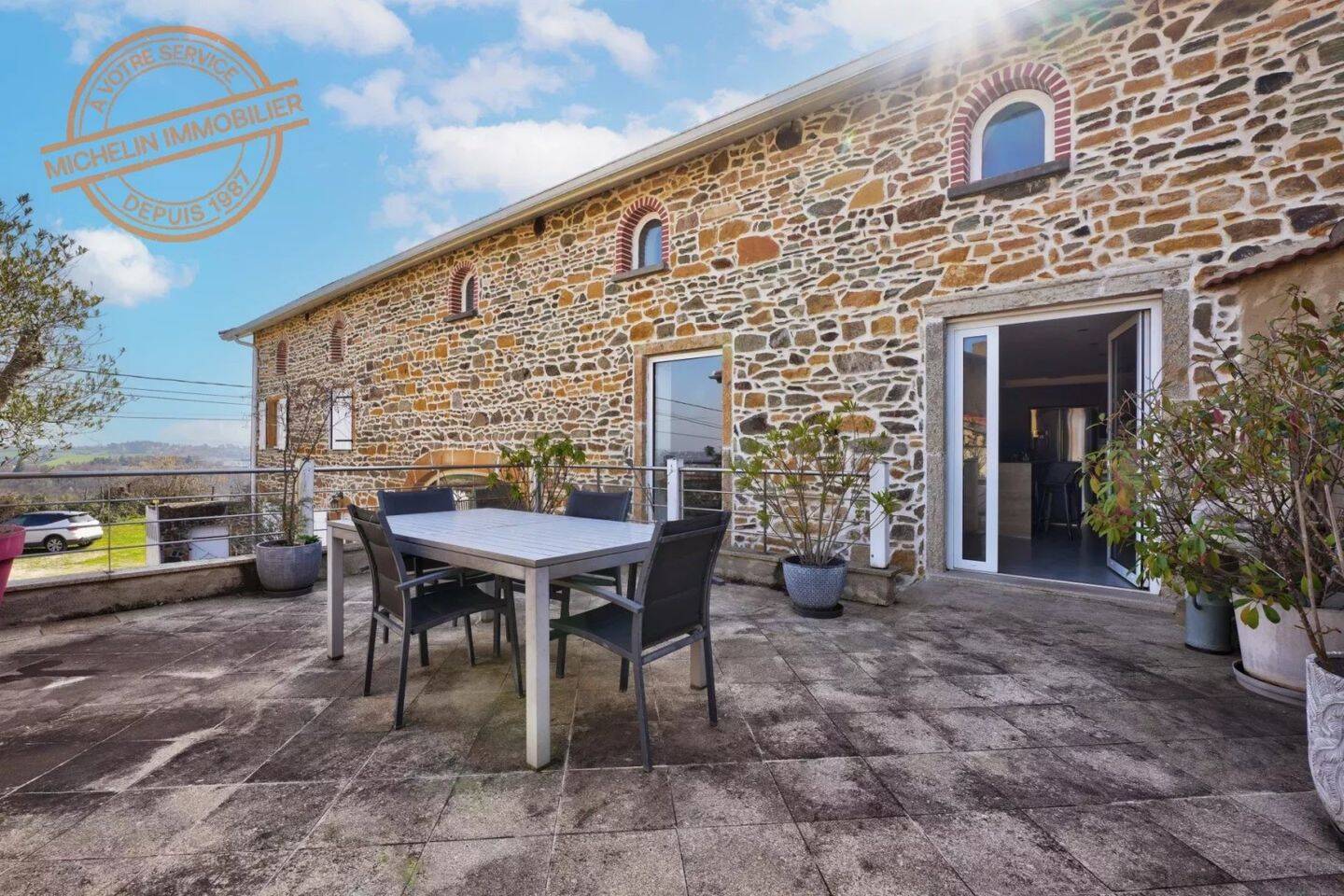 Maison à vendre, 278m², FLEURIEUX SUR L'ARBRESLE