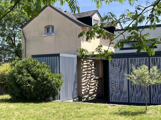 Maison à vendre 348 900 € 7 pièces 4 chambres 208,63 m² 475 m² de terrain Pontlieue-Rocade Le Mans 72100