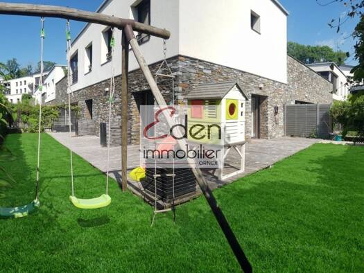 Maison à vendre 876 000 € 4 pièces 3 chambres 125 m² Divonne-les-Bains 01220