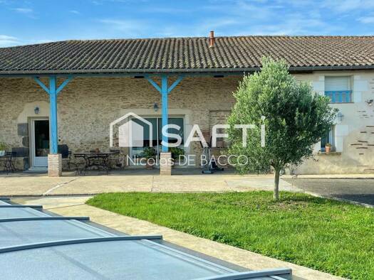 Ferme à vendre 280 000 € 7 pièces 4 chambres 190 m² 14 000 m² de terrain Damazan 47160